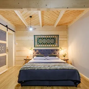 Olsza Wood House & Mountain View & Sauna & E-bike Rent Apartmán